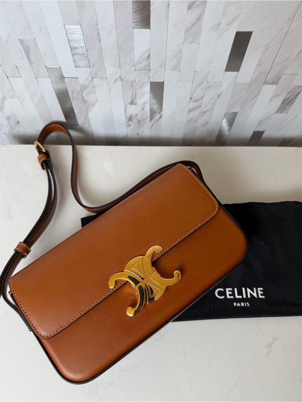 🤎Celine Cognac Golden Brown Natural Calfskin Triomphe Claude Shoulder Bag